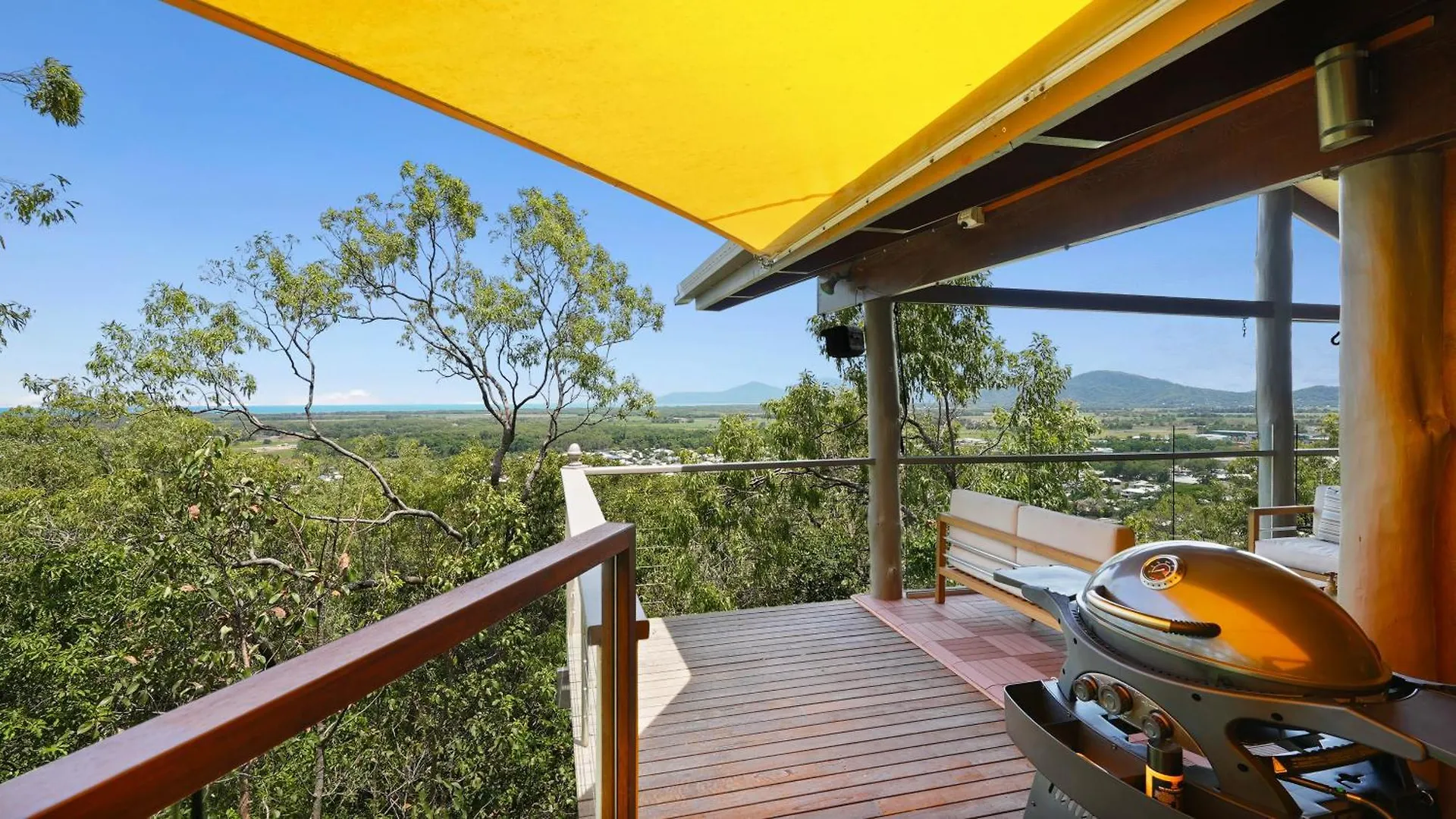 Rainforest Treehouse Sanctuary - With Ocean Views Smithfield Austrália