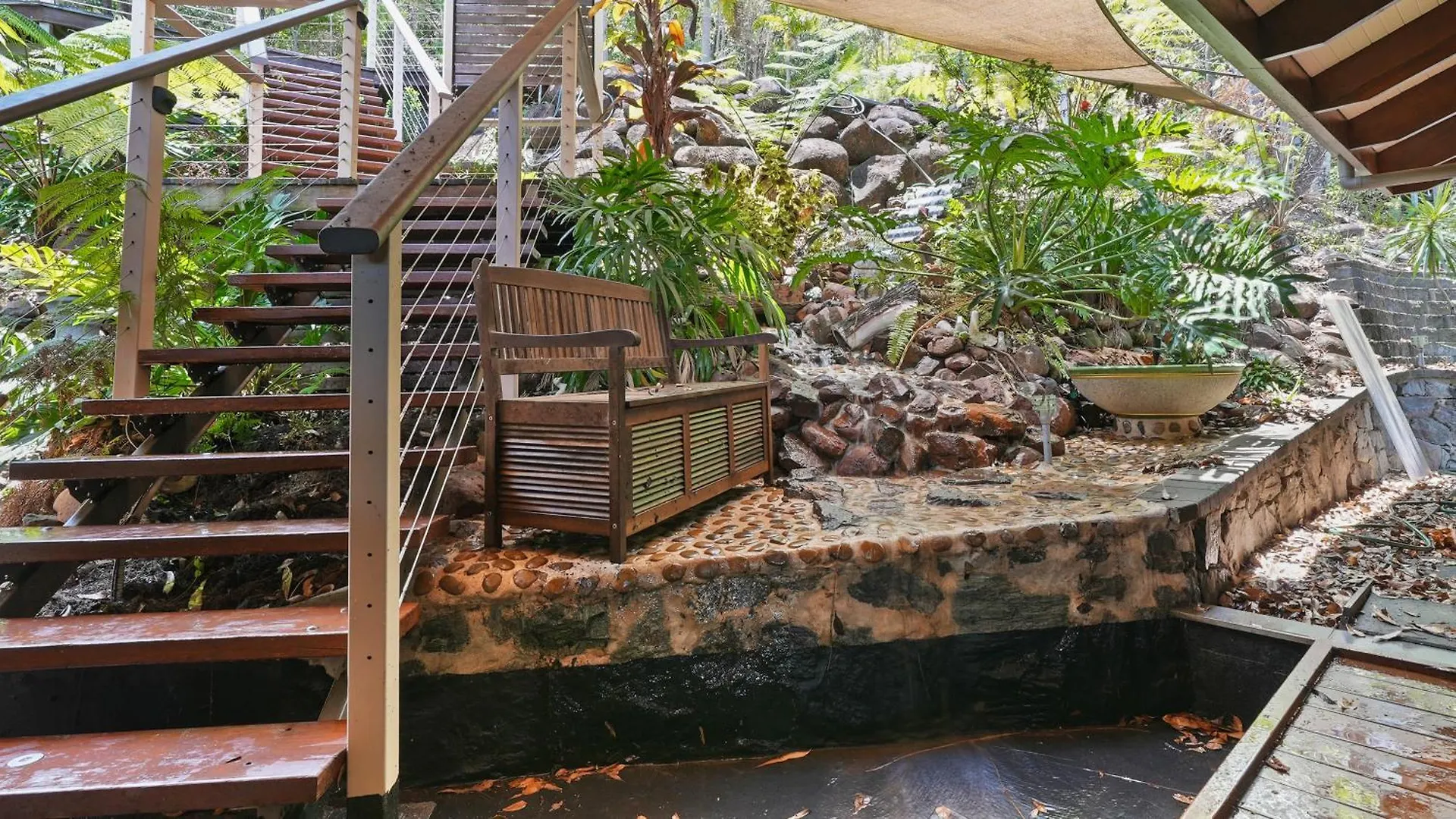 Rainforest Treehouse Sanctuary - With Ocean Views Smithfield 0*,  Australia